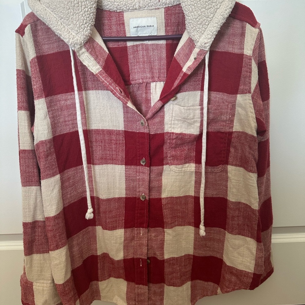 American Eagle Outfitters Red and Cream Long Sleeve Button Down